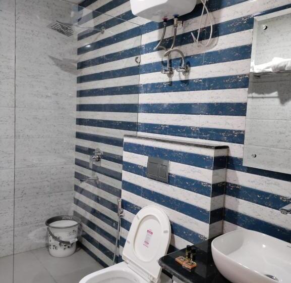 Номер Стандарт, Emerald Suites