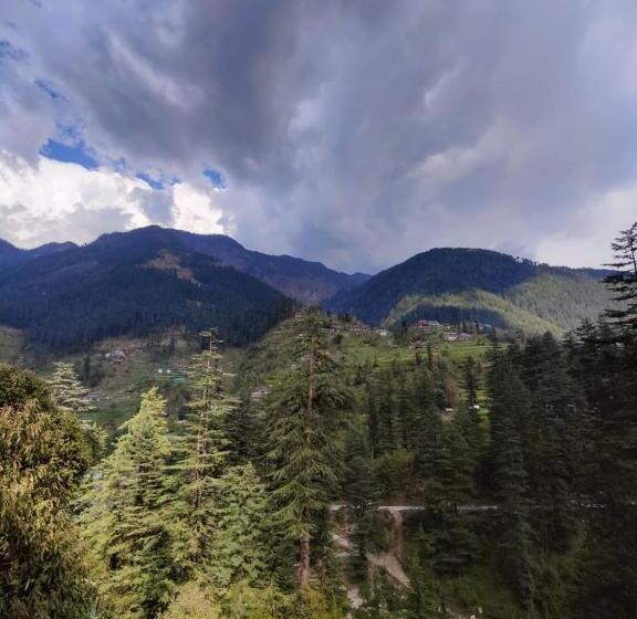 Четырехместный Номер Классик, The Woodpecker Inn Jibhi