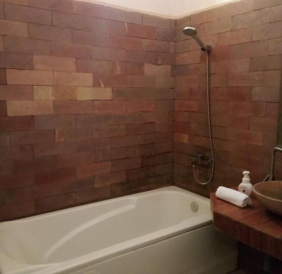 اتاق استاندارد, The Chill River Boutique Villa