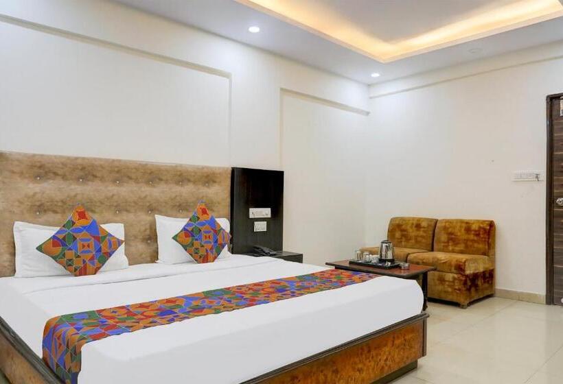 Номер Deluxe, Fabhotel Classic