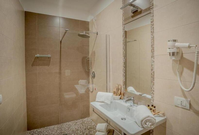 اتاق لوکس, Tufo Bianco Relais