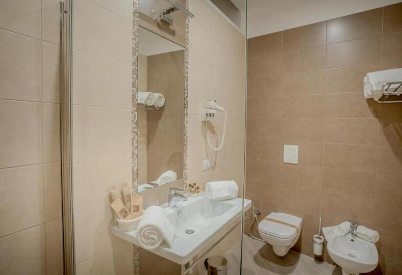 اتاق لوکس, Tufo Bianco Relais