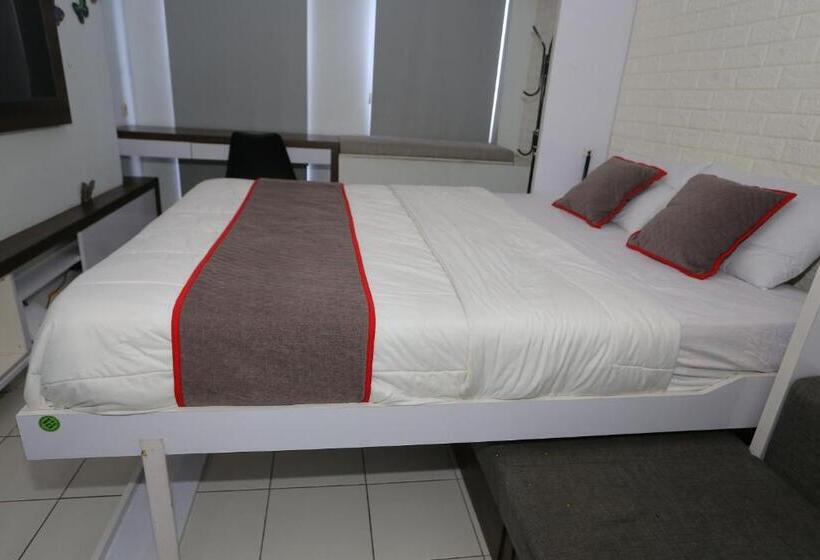 Номер Deluxe, Capital O 93490 Yubi Room Patraland