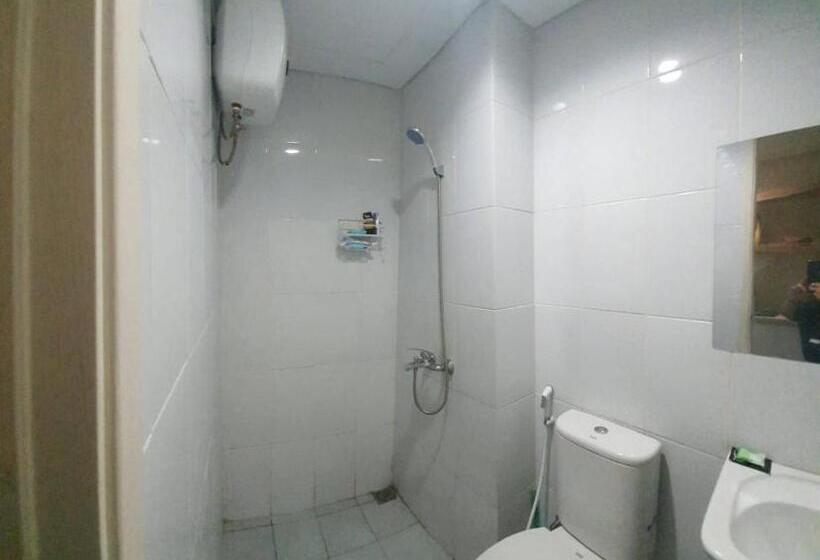 Номер Deluxe, Capital O 93490 Yubi Room Patraland