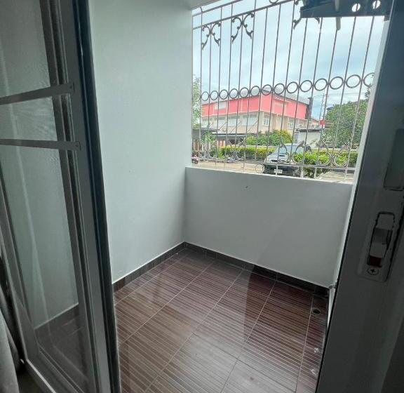 Номер Deluxe Кровать Кинг, The Sceneสุพรรณบุรี