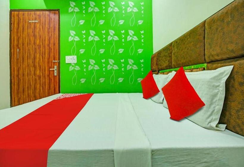三人经典房间, Oyo Hotel Patiala