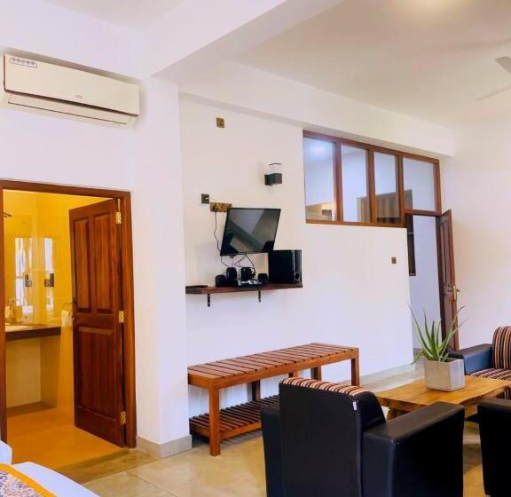 Трехместный Номер Superior, Ceylon Ayu Resort Kandy