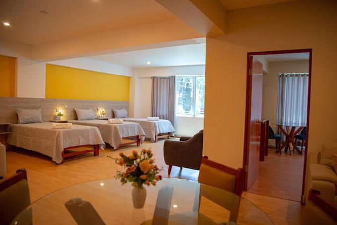 اتاق خانوادگی, Sudamericana Inn