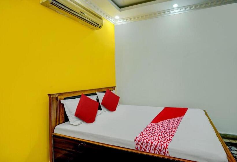 اتاق کلاسیک سه تخته, Sourya Residency