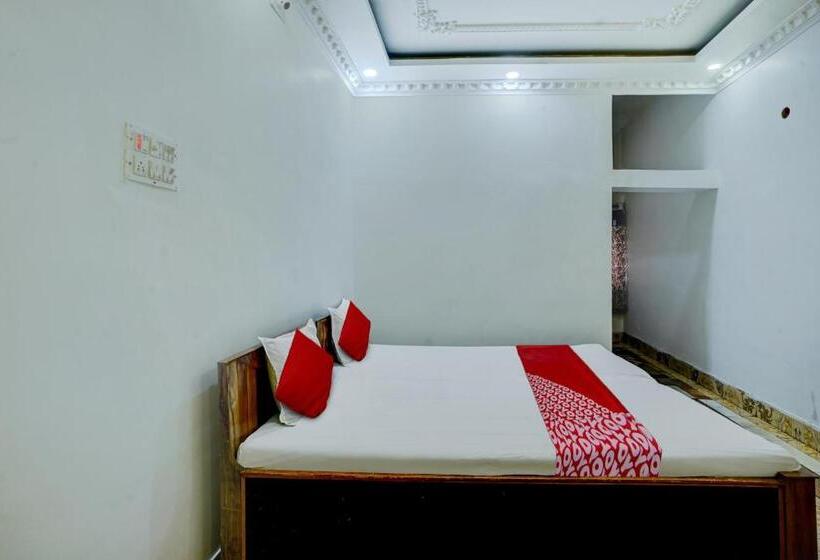 اتاق کلاسیک سه تخته, Sourya Residency