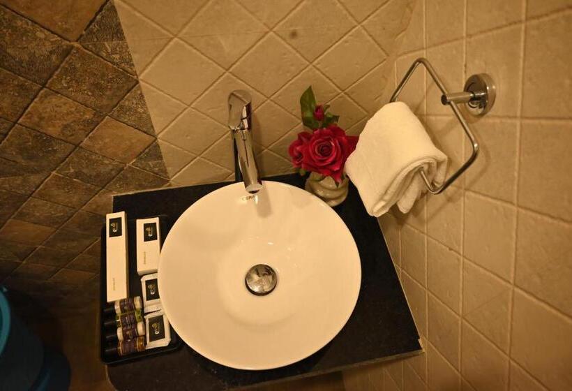 Королевский Люкс, Swet Palash Resort