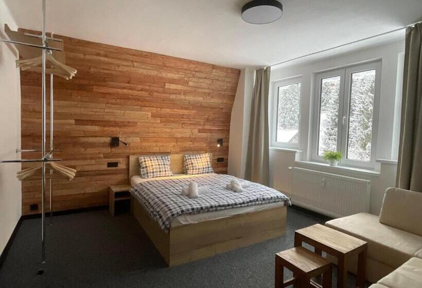 اتاق استاندارد چهار تخته, Apartmány Svatý Mikuláš