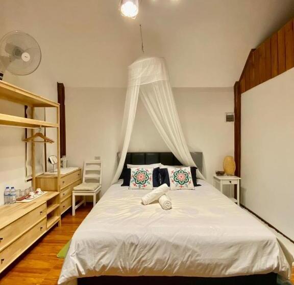 Номер Стандарт Трехместный, สวนเบอร์รีแคมป์ทนายจุฬา Berry Camp Korat