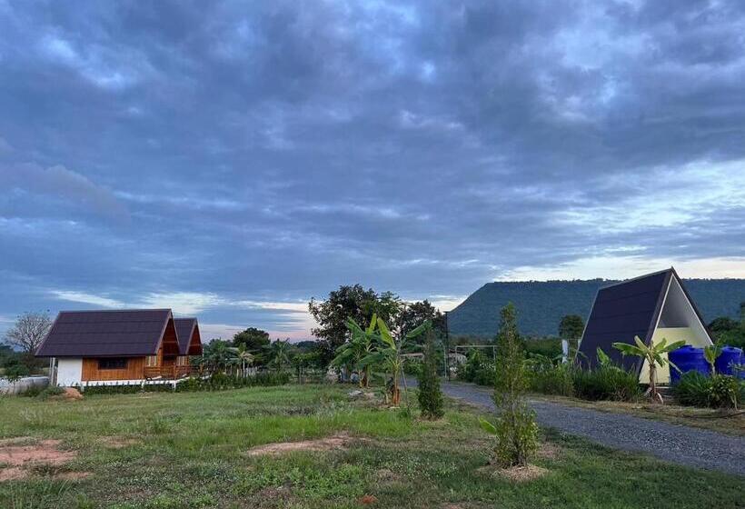 Номер Стандарт Трехместный, สวนเบอร์รีแคมป์ทนายจุฬา Berry Camp Korat
