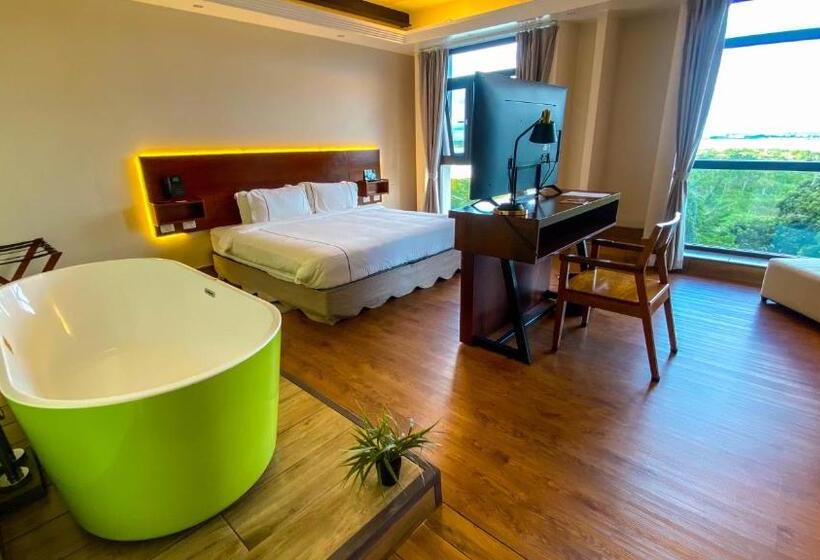 سوییت, De Turistas Iquitos