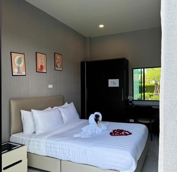 اتاق لوکس با تخت بزرگ, Seeview Resort