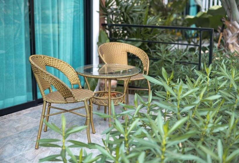 اتاق لوکس با تخت بزرگ, Seeview Resort
