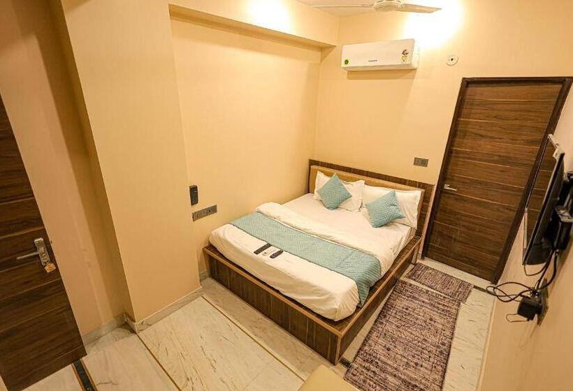 Номер Стандарт, Fabhotel Pearl Square