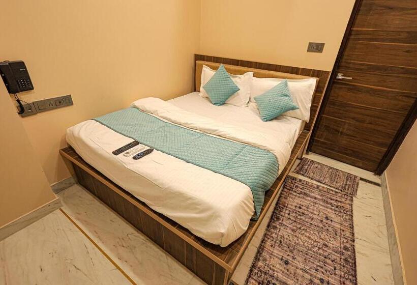 Номер Стандарт, Fabhotel Pearl Square