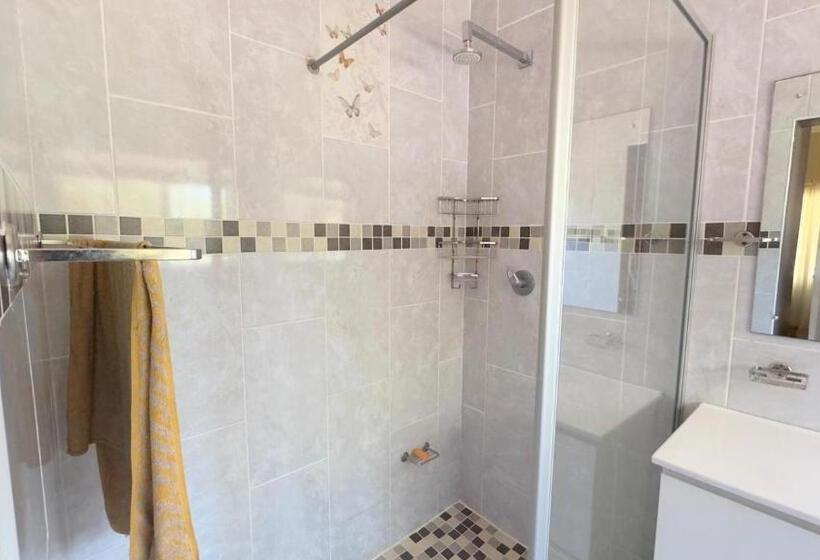 اتاق لوکس با بالکن و چشم‌انداز دریا, Peri Peri Divers B&b Morrungulo