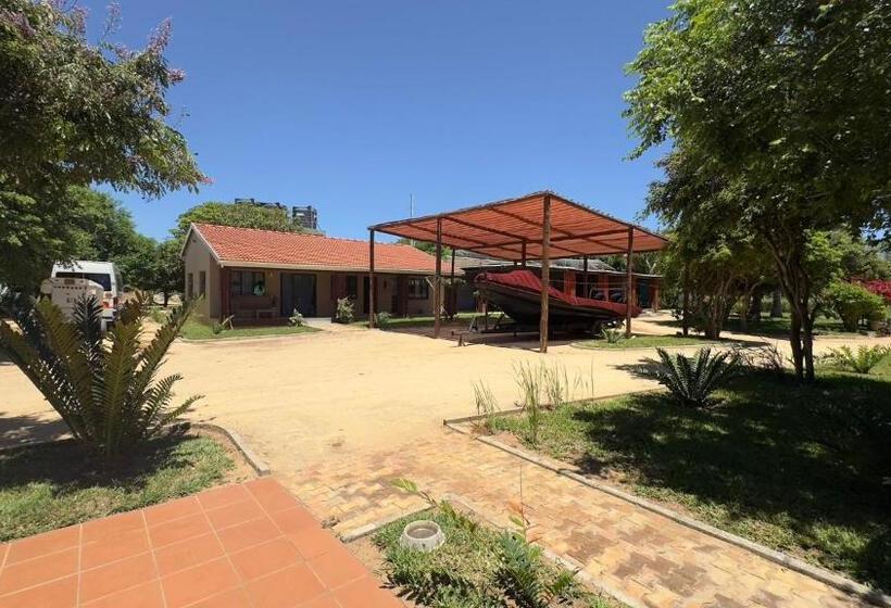 اتاق استاندارد با چشم‌انداز باغ, Peri Peri Divers B&b Morrungulo