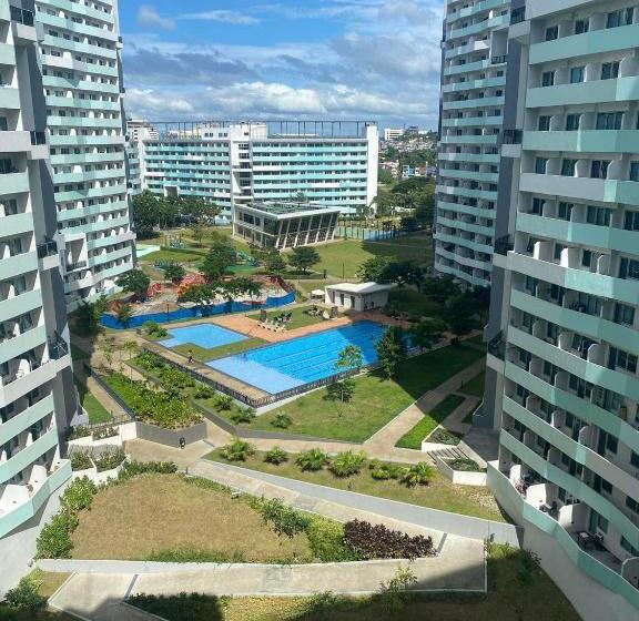 استودیو استاندارد با چشم‌انداز, Condo Studio In The Residences At Commonwealth