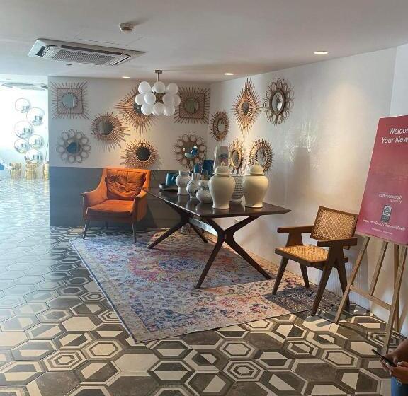 استودیو استاندارد با چشم‌انداز, Condo Studio In The Residences At Commonwealth