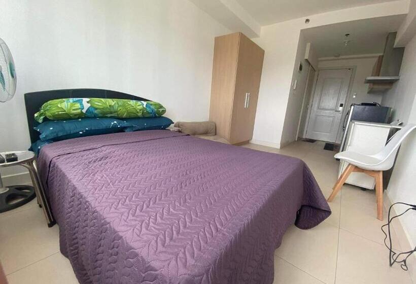 استودیو استاندارد با چشم‌انداز, Condo Studio In The Residences At Commonwealth
