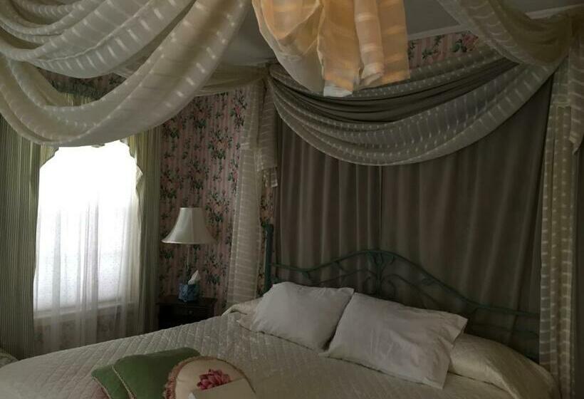 스위트 킹사이즈 침대, Harborview Inn