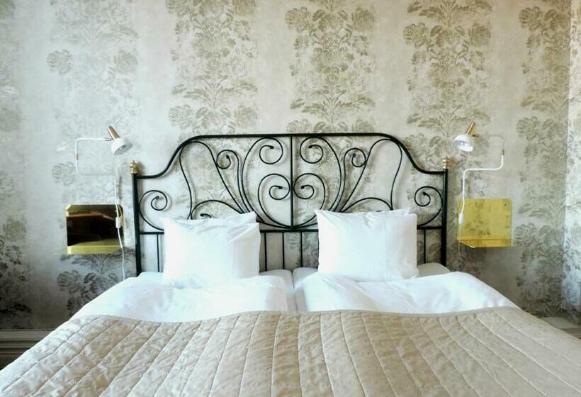 Quarto Estandar, L Park
