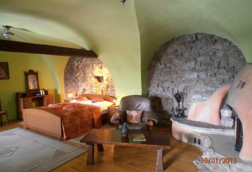 اتاق استاندارد, Pension   Restaurant Sabato