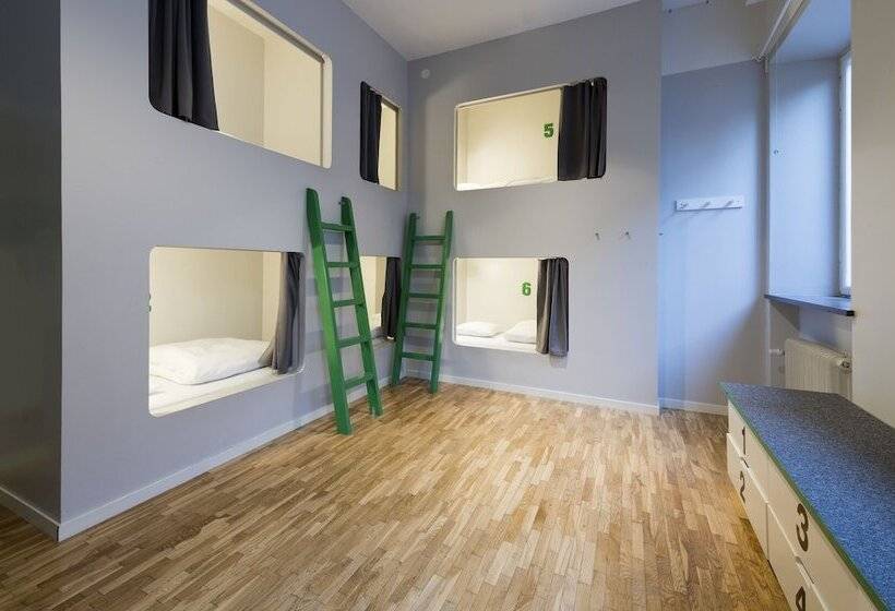 Кровать в Общей Комнате, Winstrup Hostel