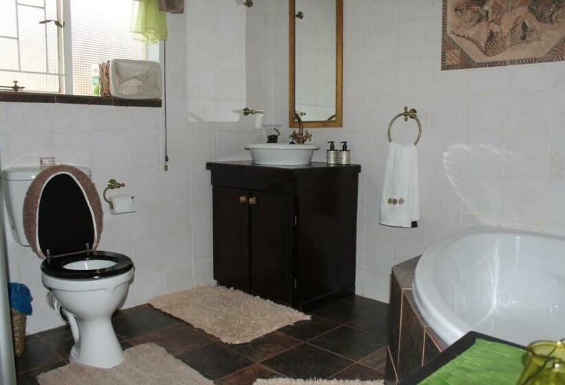 Номер Стандарт, Ukarimu Guest House