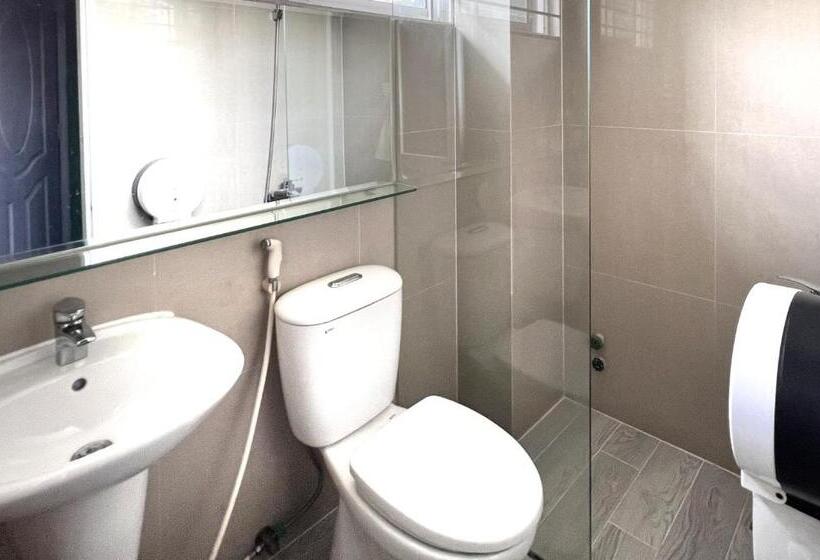 سوئیت با وان آب گرم, Loove Hotel   Khách Sạn Tình Yêu