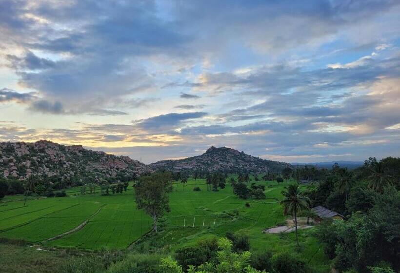 اتاق استاندارد با چشم‌انداز کوهستان, Gowri Nature Farm Stay