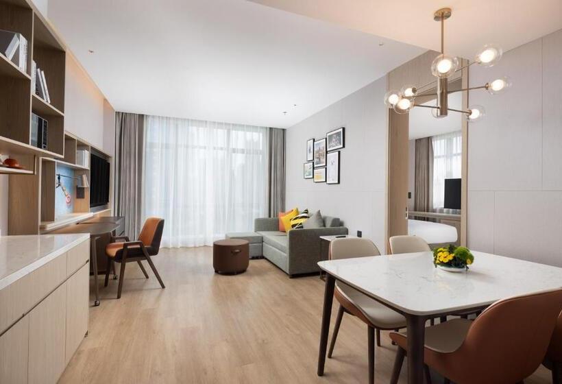 سوییت, Home2 Suites By Hilton Guiyang Guanshanhu