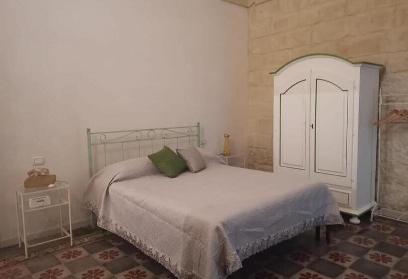غرفة قياسية مطلّة علي الحديقة, Dimora Margherita In Salento