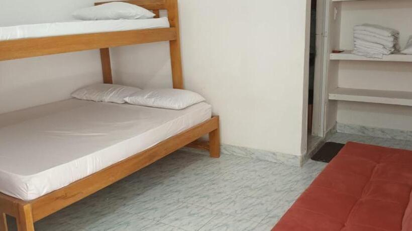 패밀리 룸, Hostal Girasoles Tolu