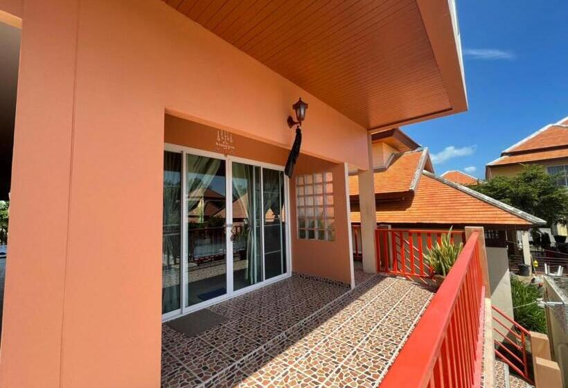 Номер Стандарт с Балконом, Chaipatchara Resort