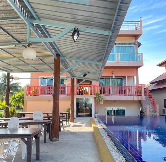 Номер Стандарт Трехместный, Chaipatchara Resort
