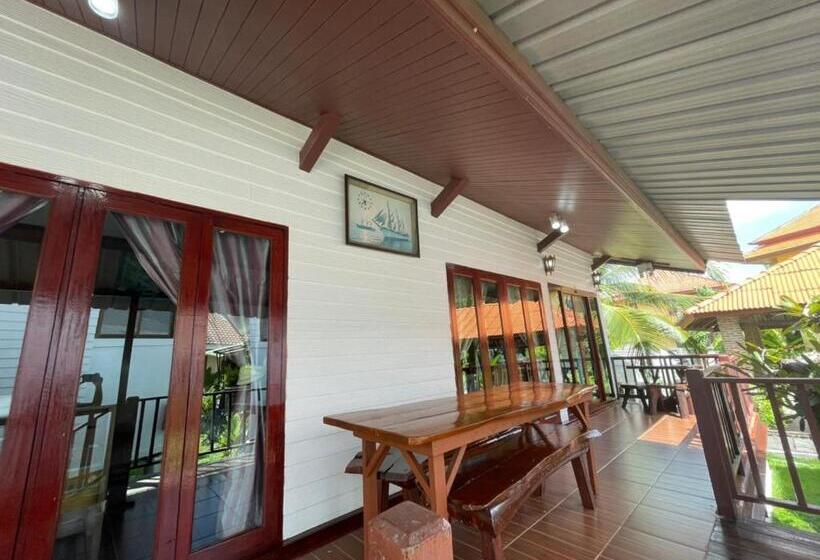 Бунгало Стандарт, Chaipatchara Resort