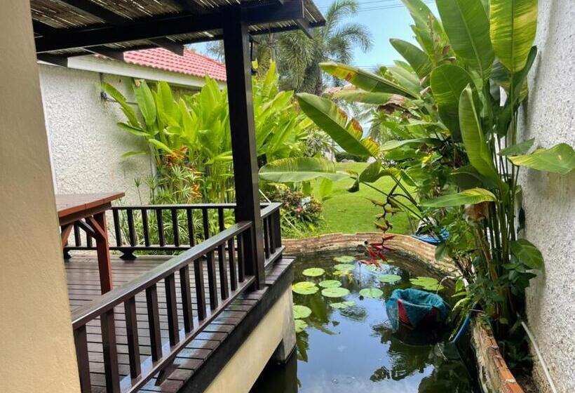 Бунгало Стандарт Вид на Море, Chaipatchara Resort