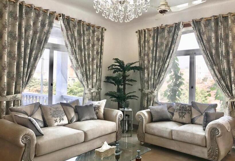 اتاق لوکس با بالکن, Orchid Pearl Family Residence