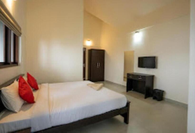 Номер Deluxe, Cliffotel Kerala