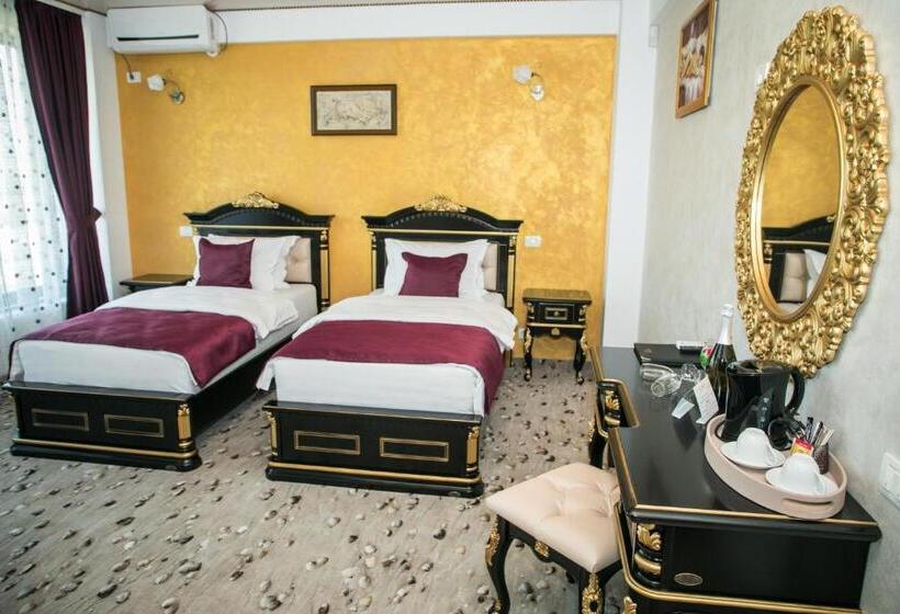 اتاق لوکس, Almar Lake View Boutique H