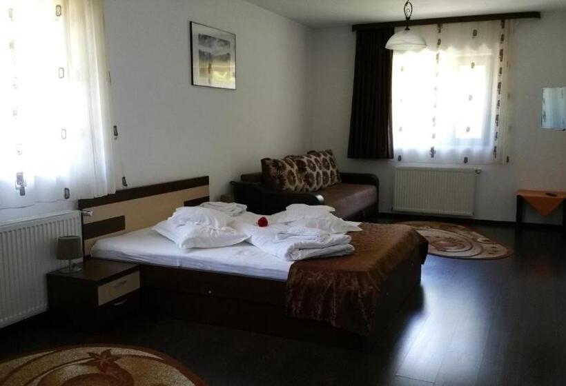 Четырехместный Номер Стандарт, Rosenville