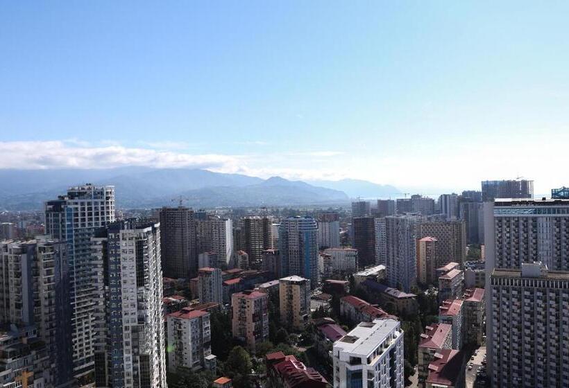 اتاق لوکس سه تخته, Orbi City Hotel Batumi
