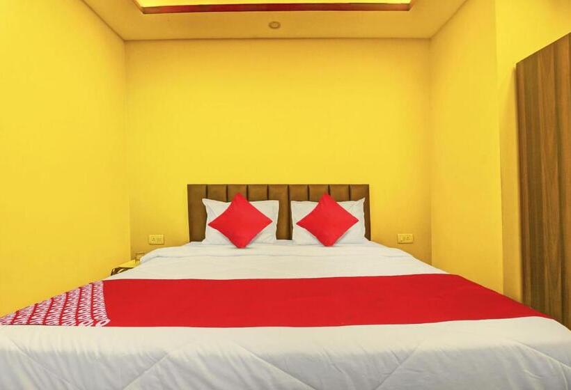 豪华三人间, Oyo Flagship Peppy Guest House