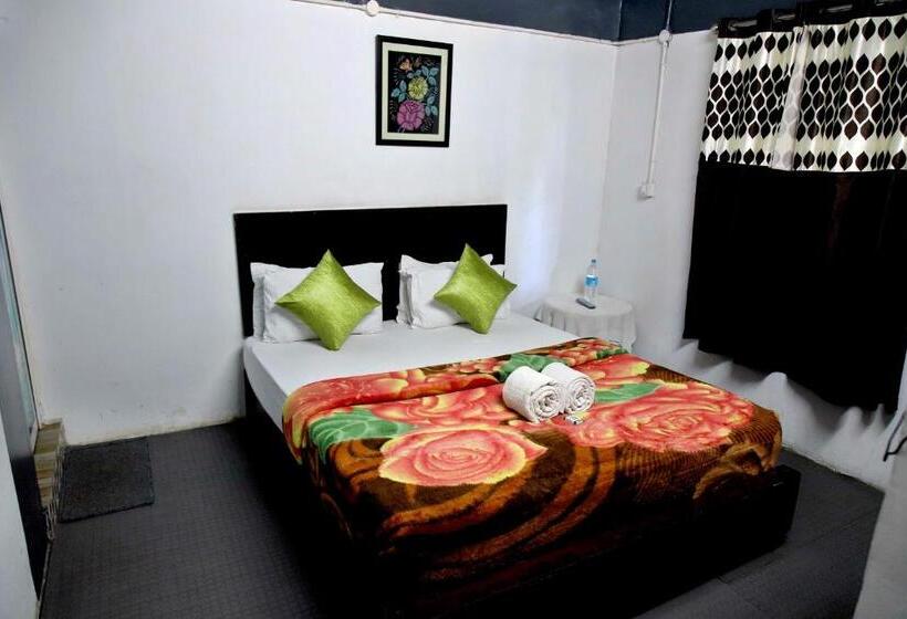 Номер Economy, The Wayside Tree House And Private Villas