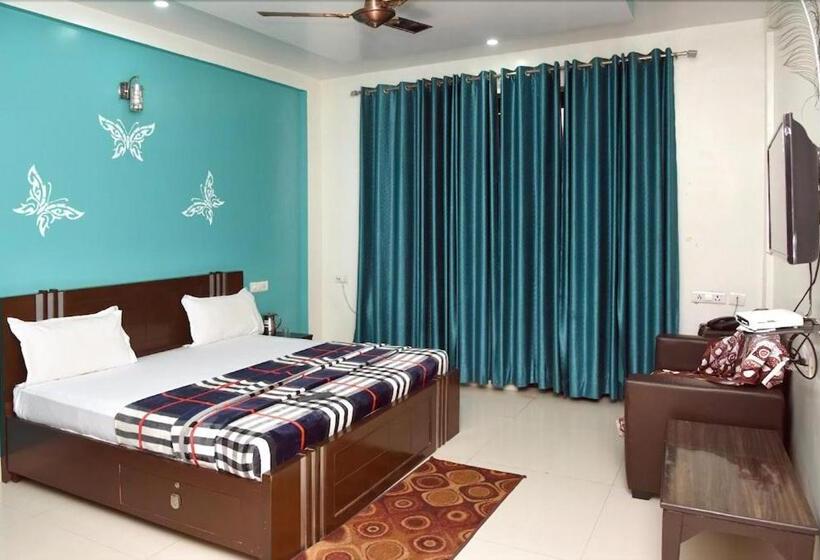 חדר דלוקס, Vrinda Palace Vrindavan
